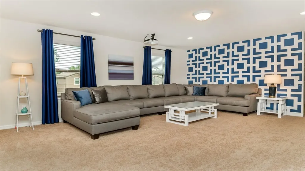 8894 Qin Loop Kissimmee FL 34747
