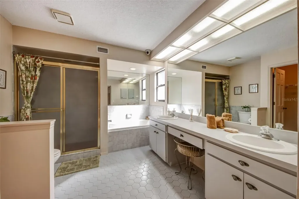 3401 Avenida Madera Bradenton FL 34210