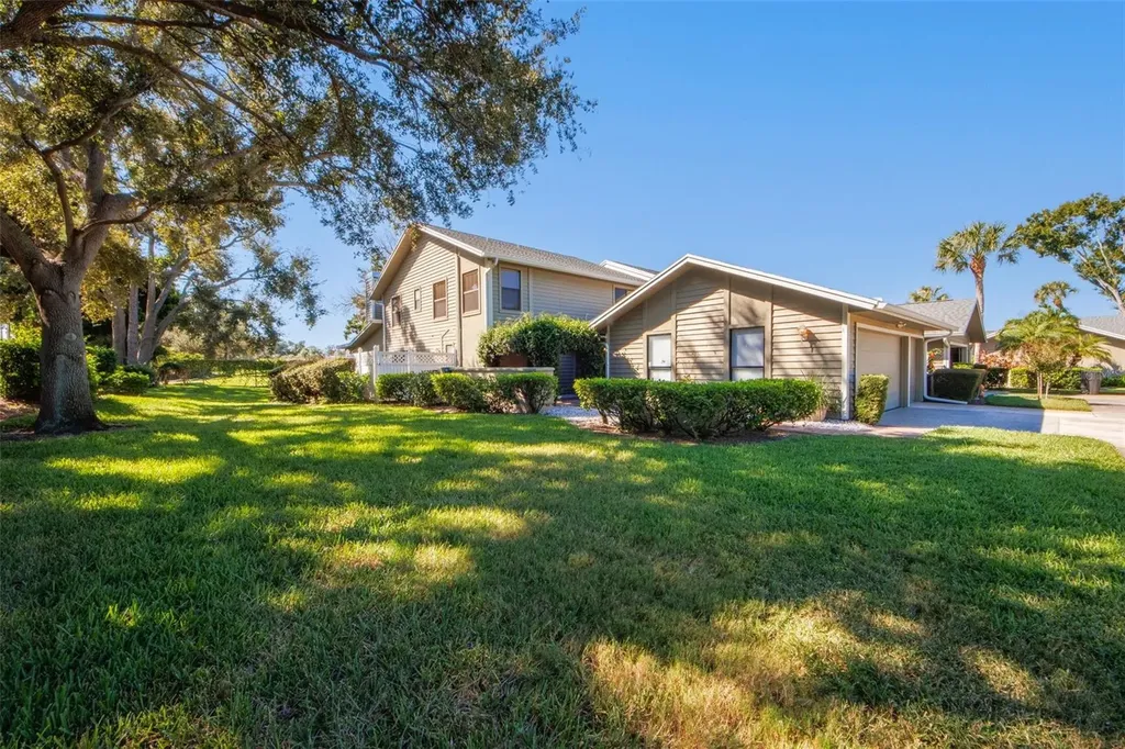 3401 Avenida Madera Bradenton FL 34210