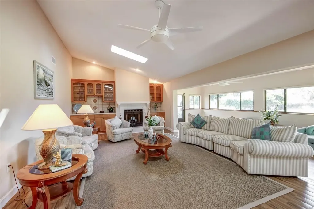 3401 Avenida Madera Bradenton FL 34210