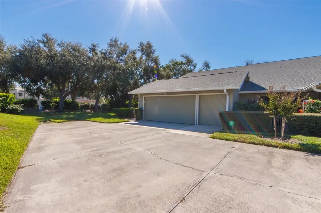 3401 Avenida Madera Bradenton FL 34210
