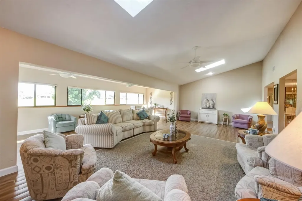 3401 Avenida Madera Bradenton FL 34210