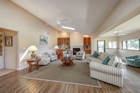 3401 Avenida Madera Bradenton FL 34210
