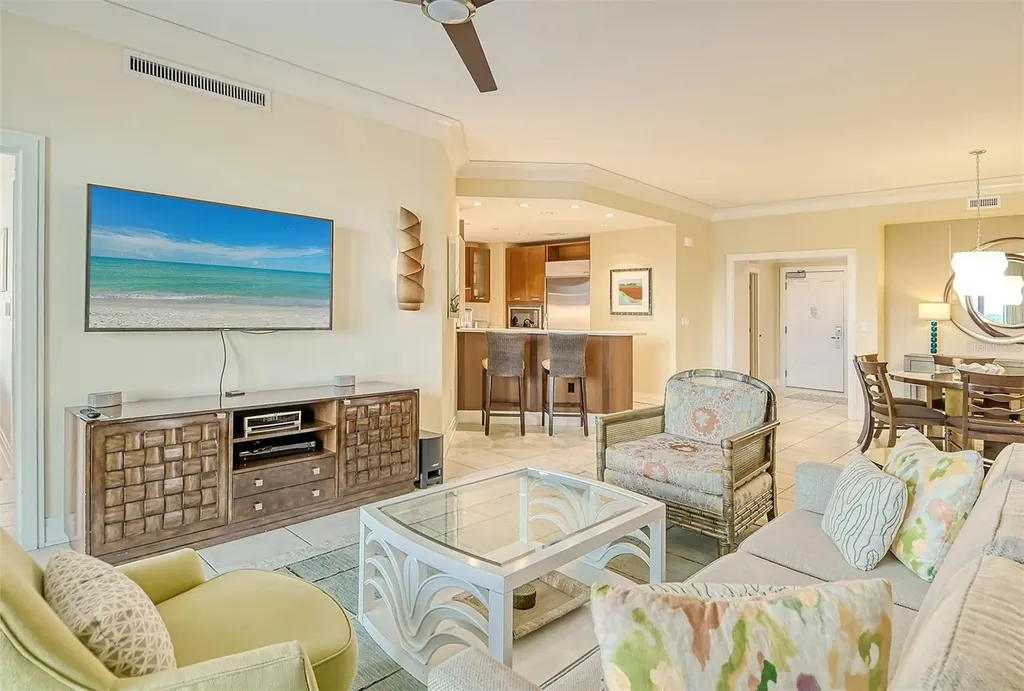 915 Seaside Drive Sarasota FL 34242