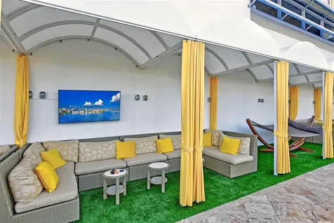 915 Seaside Drive Sarasota FL 34242