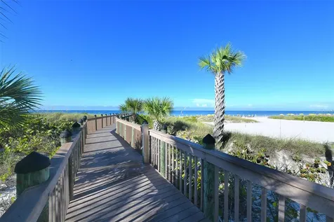 915 Seaside Drive Sarasota FL 34242