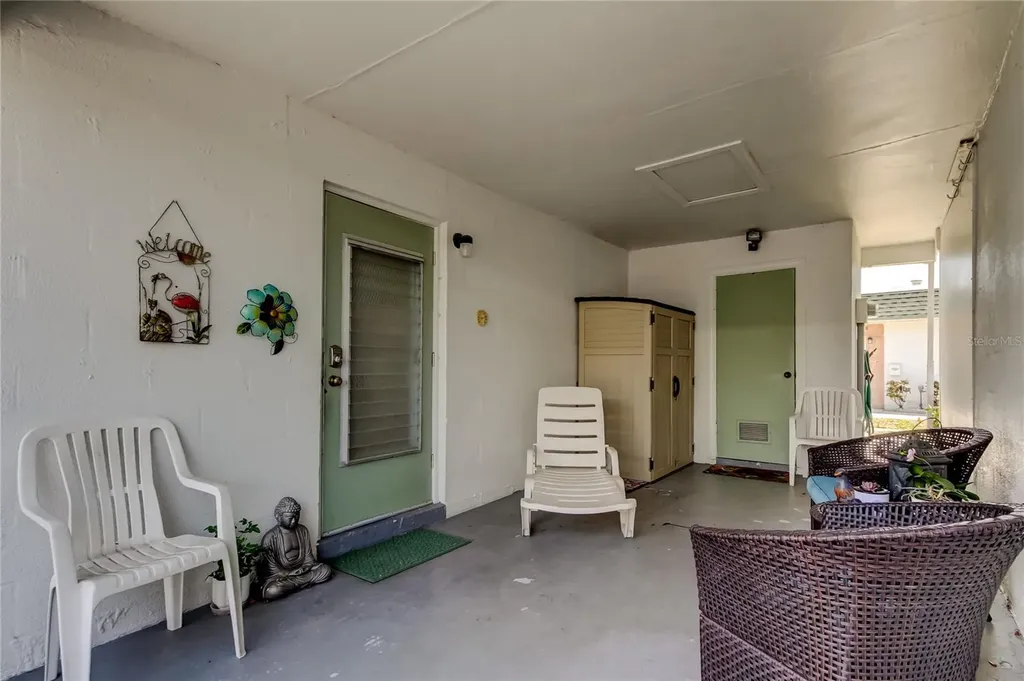 7727 39th Avenue N St Petersburg FL 33709
