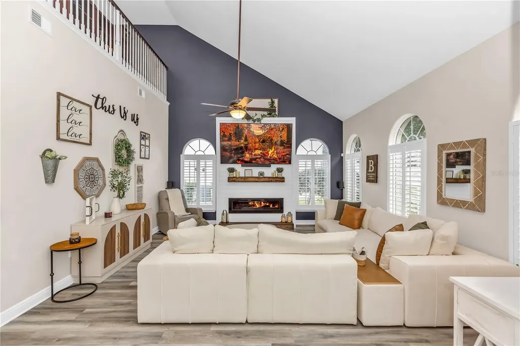 169 Hawkcrest Court Debary FL 32713