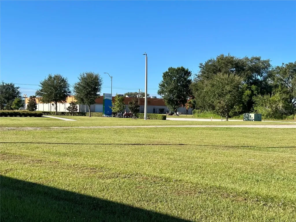 667 S 5th Avenue Wauchula FL 33873