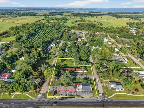 37415 State Road 19 Umatilla FL 32784