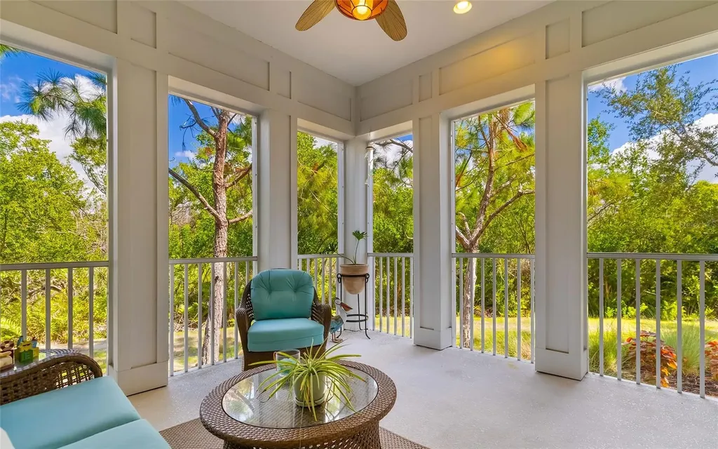 339 Sapphire Lake Drive Bradenton FL 34209