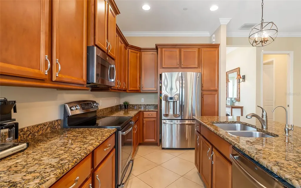 339 Sapphire Lake Drive Bradenton FL 34209