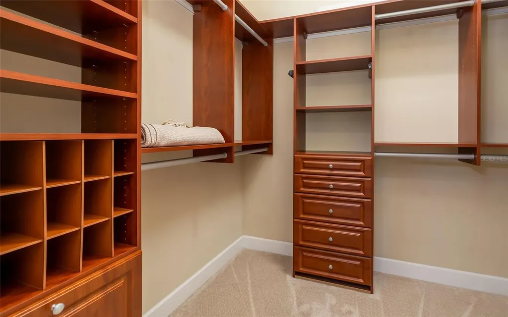 339 Sapphire Lake Drive Bradenton FL 34209