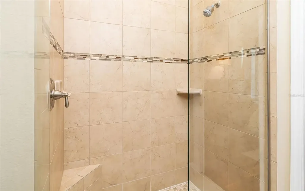339 Sapphire Lake Drive Bradenton FL 34209