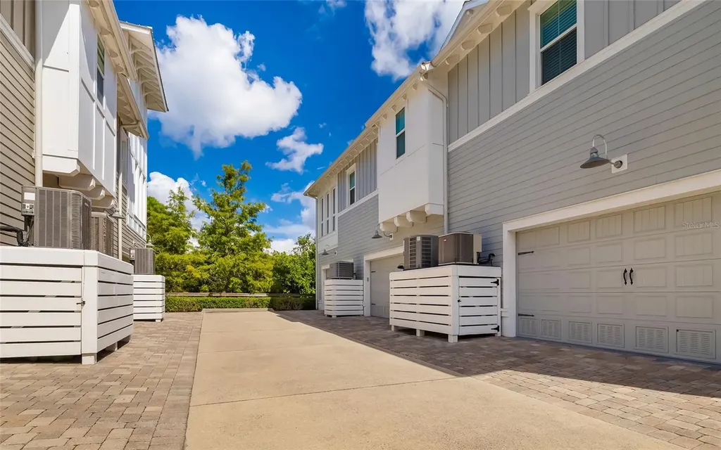 339 Sapphire Lake Drive Bradenton FL 34209