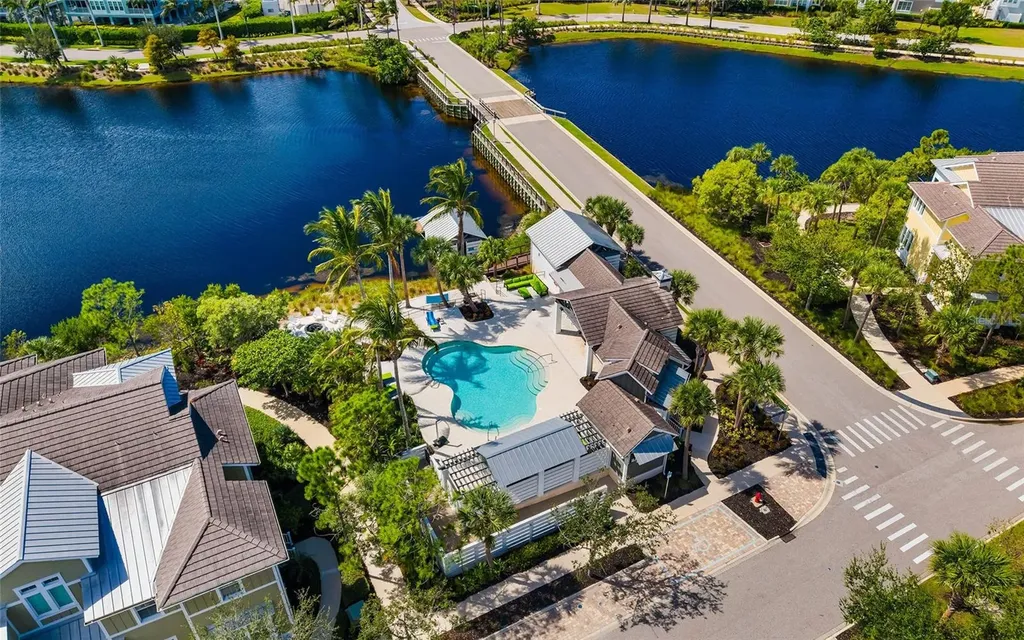 339 Sapphire Lake Drive Bradenton FL 34209