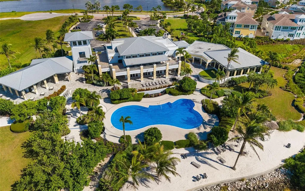 339 Sapphire Lake Drive Bradenton FL 34209
