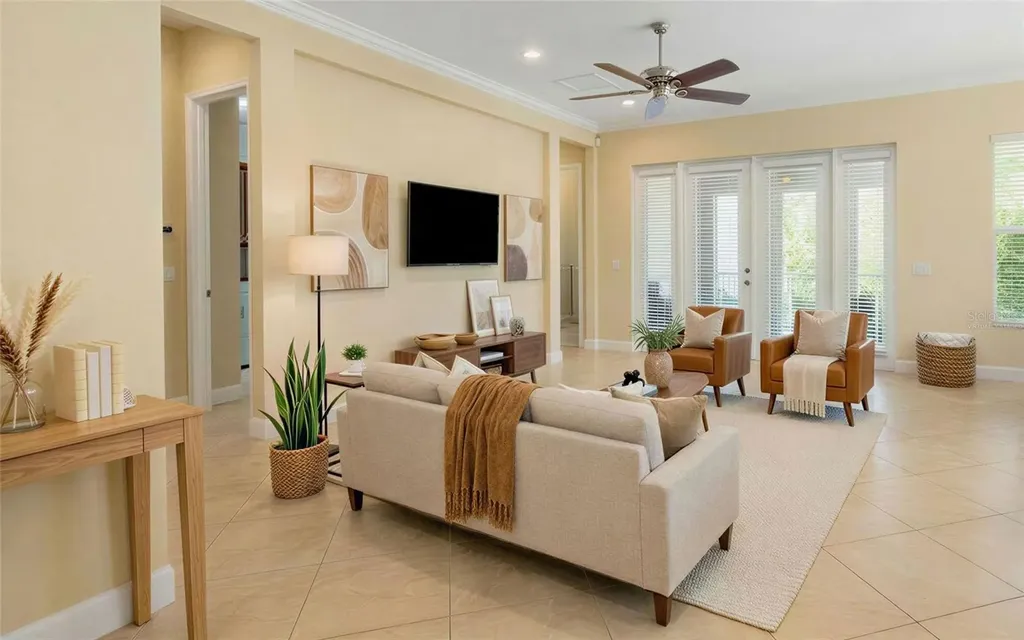 339 Sapphire Lake Drive Bradenton FL 34209