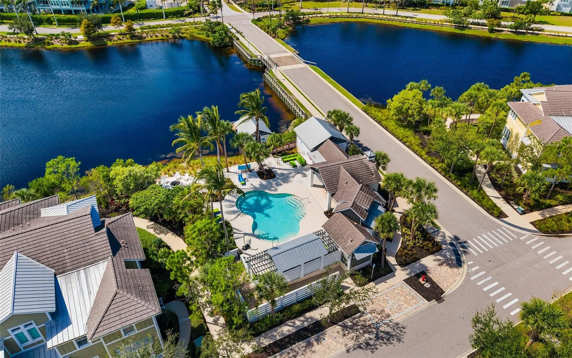 339 Sapphire Lake Drive Bradenton FL 34209