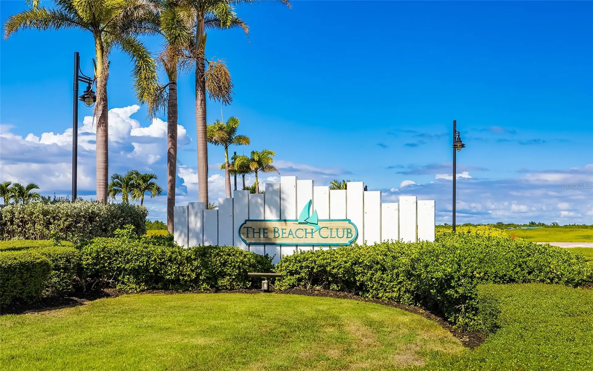 339 Sapphire Lake Drive Bradenton FL 34209