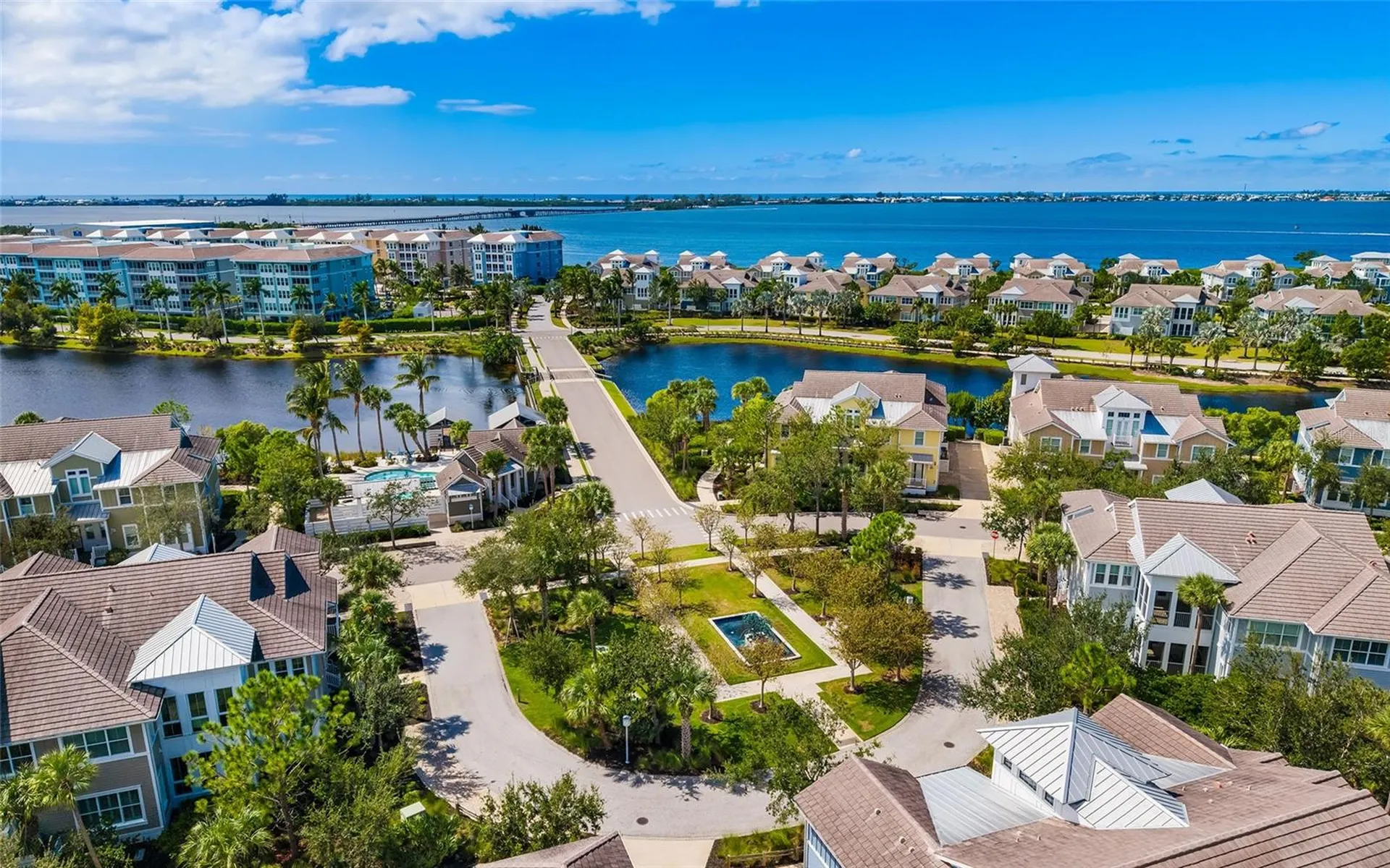 339 Sapphire Lake Drive Bradenton FL 34209