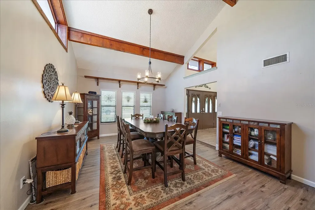 1008 SW 4th Place Cape Coral FL 33991