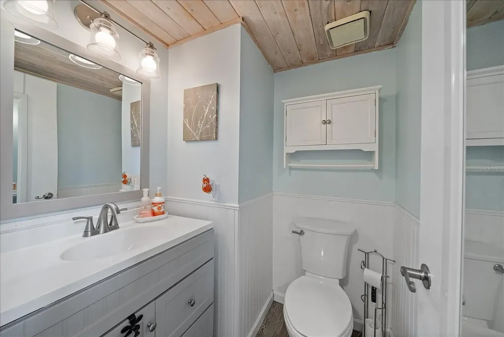 1008 SW 4th Place Cape Coral FL 33991