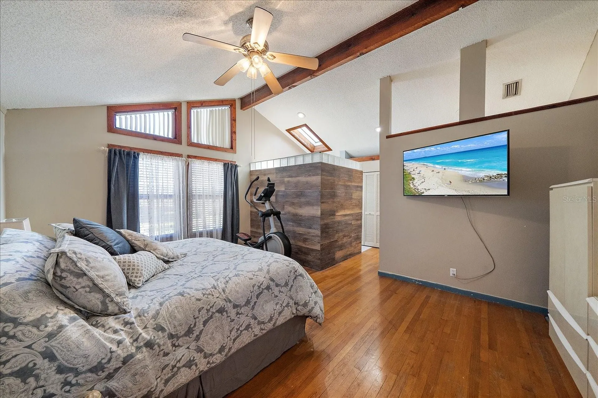 1008 SW 4th Place Cape Coral FL 33991