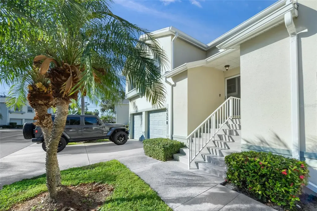 5528 Fair Oaks Street Bradenton FL 34203