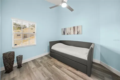5528 Fair Oaks Street Bradenton FL 34203