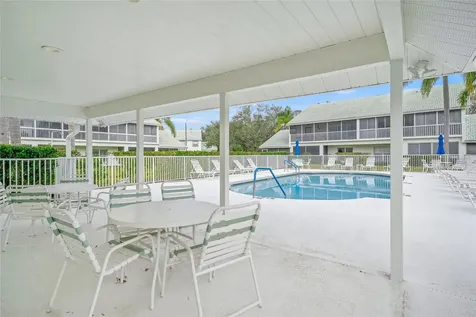 5528 Fair Oaks Street Bradenton FL 34203