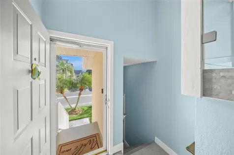 5528 Fair Oaks Street Bradenton FL 34203