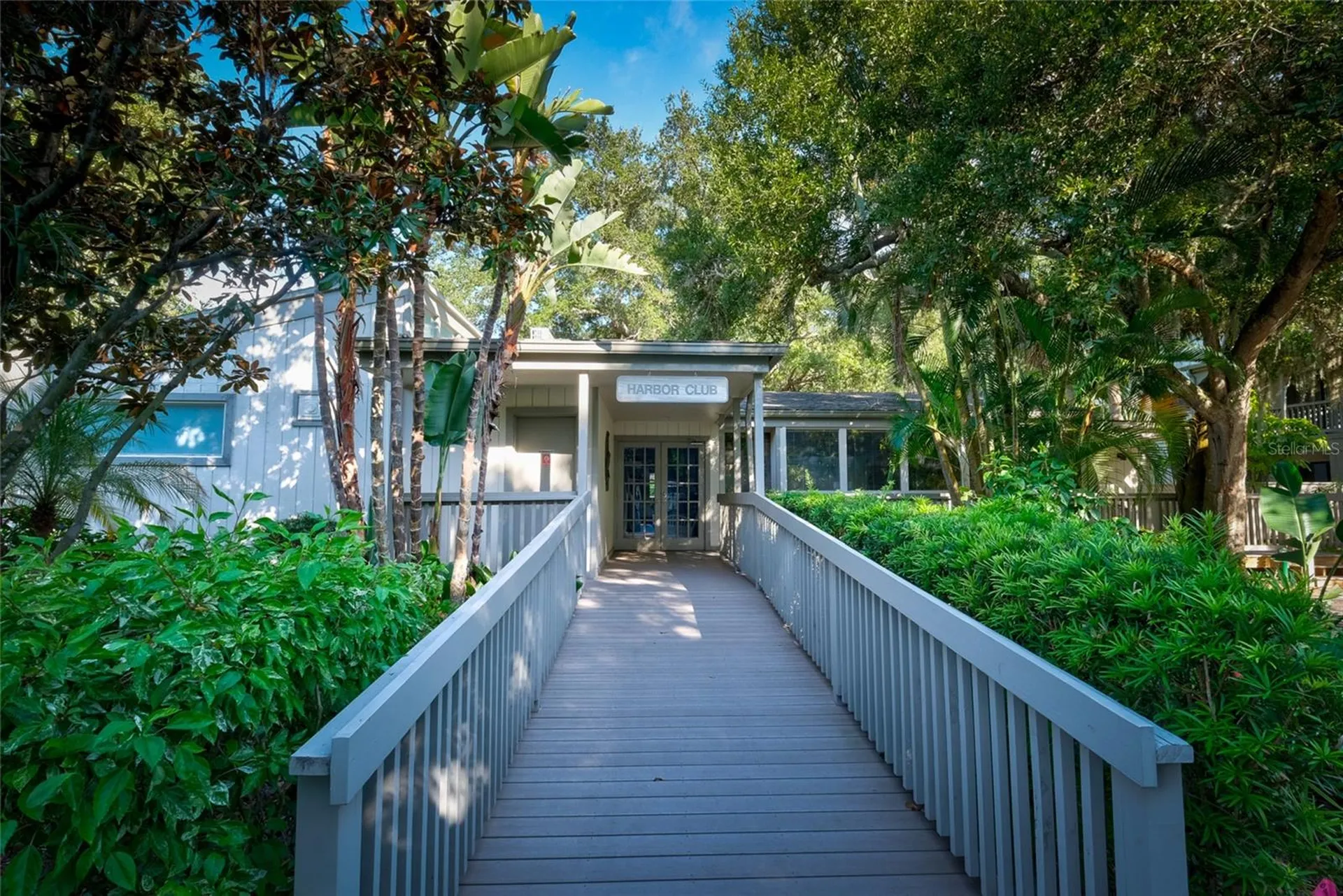 1647 Brookhouse Court Sarasota FL 34231