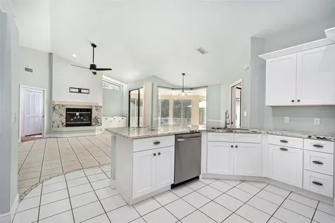 175 Pine Street Homosassa FL 34446