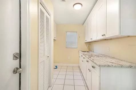 175 Pine Street Homosassa FL 34446
