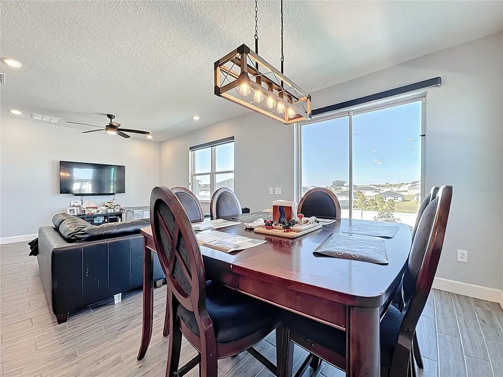 1404 Geranium Drive Mascotte FL 34753