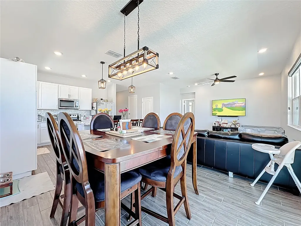 1404 Geranium Drive Mascotte FL 34753