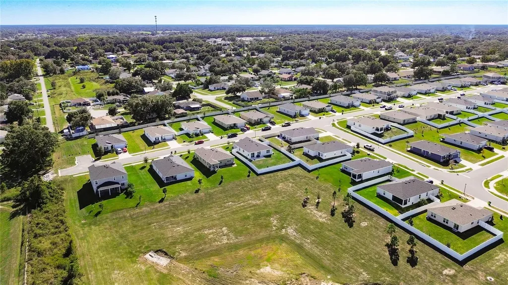 1404 Geranium Drive Mascotte FL 34753