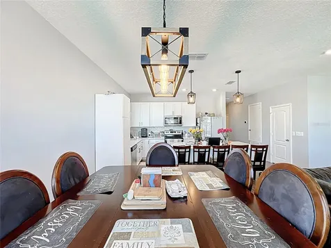 1404 Geranium Drive Mascotte FL 34753