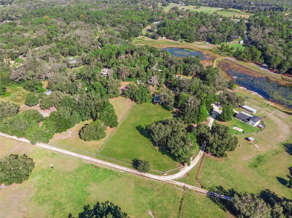 28405 SE 175th Street Umatilla FL 32784