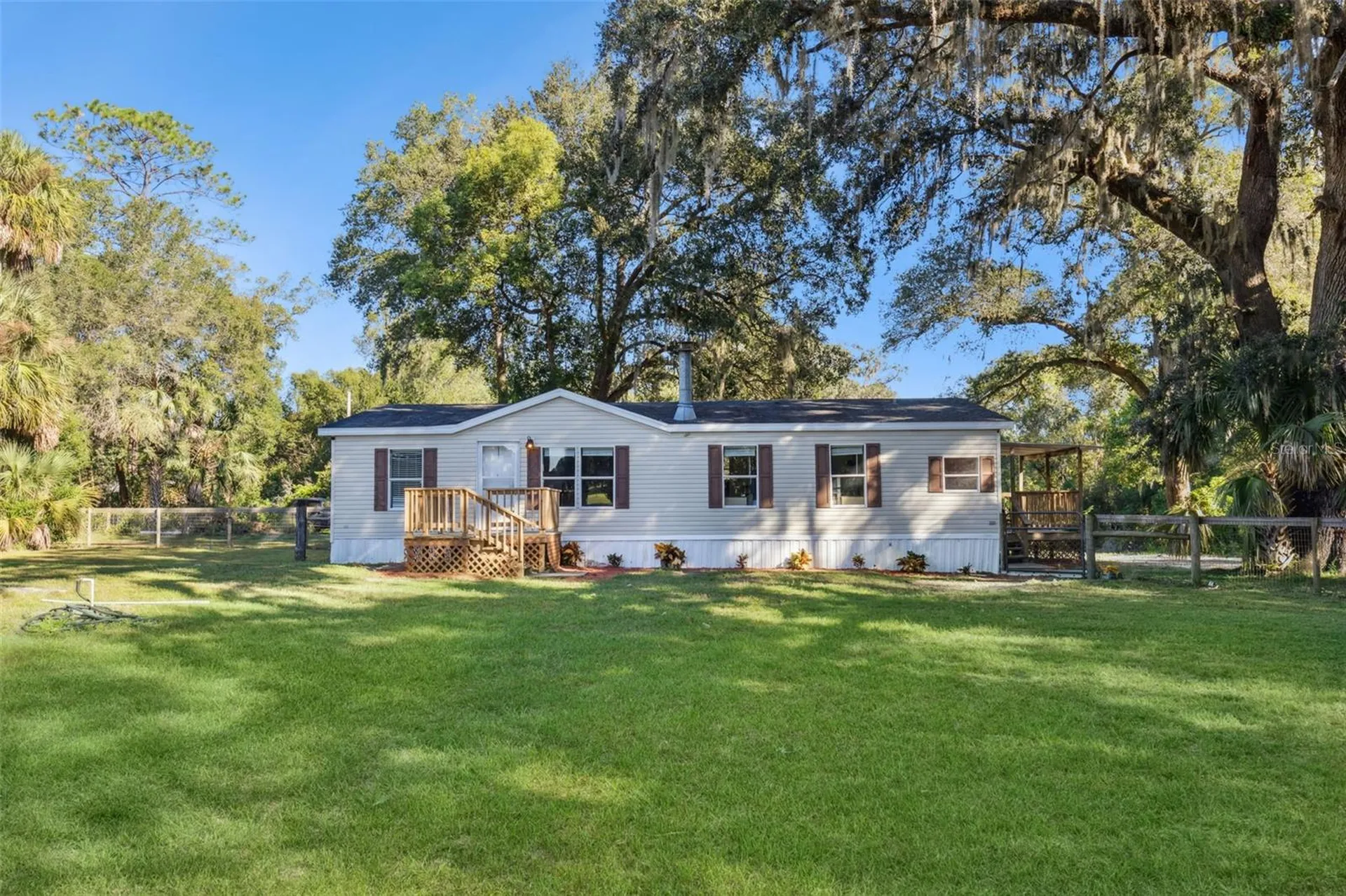 28405 SE 175th Street Umatilla FL 32784