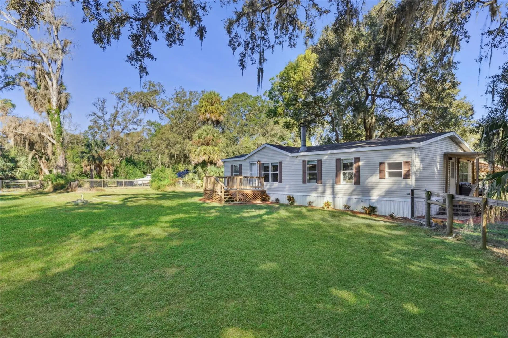 28405 SE 175th Street Umatilla FL 32784