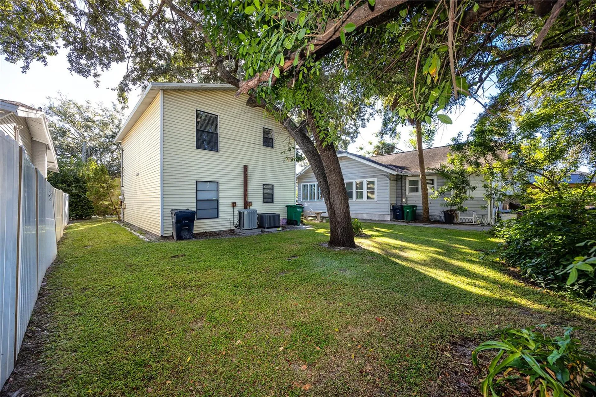 1303 S Moody Avenue Tampa FL 33629