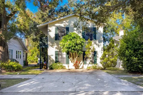 1303 S Moody Avenue Tampa FL 33629