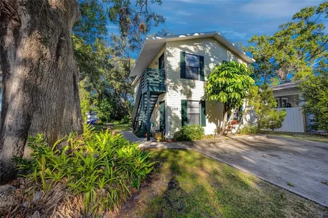1303 S Moody Avenue Tampa FL 33629