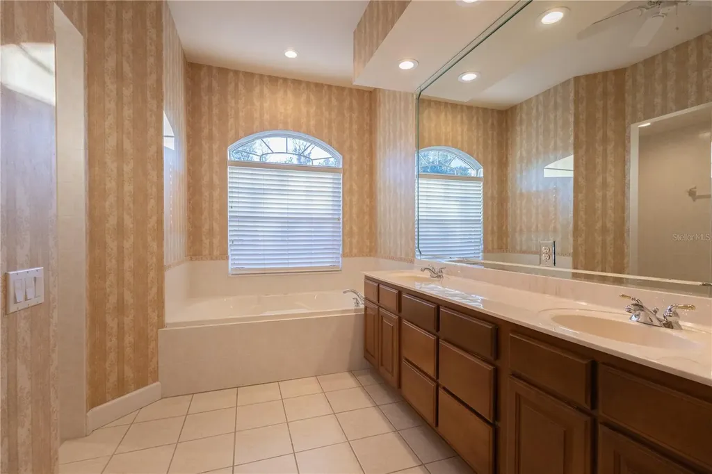 2243 SE Laurel Run Drive Ocala FL 34471