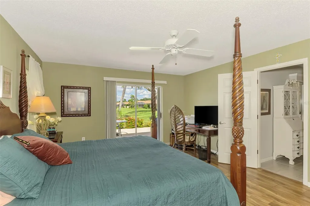3168 E Village Drive Venice FL 34293