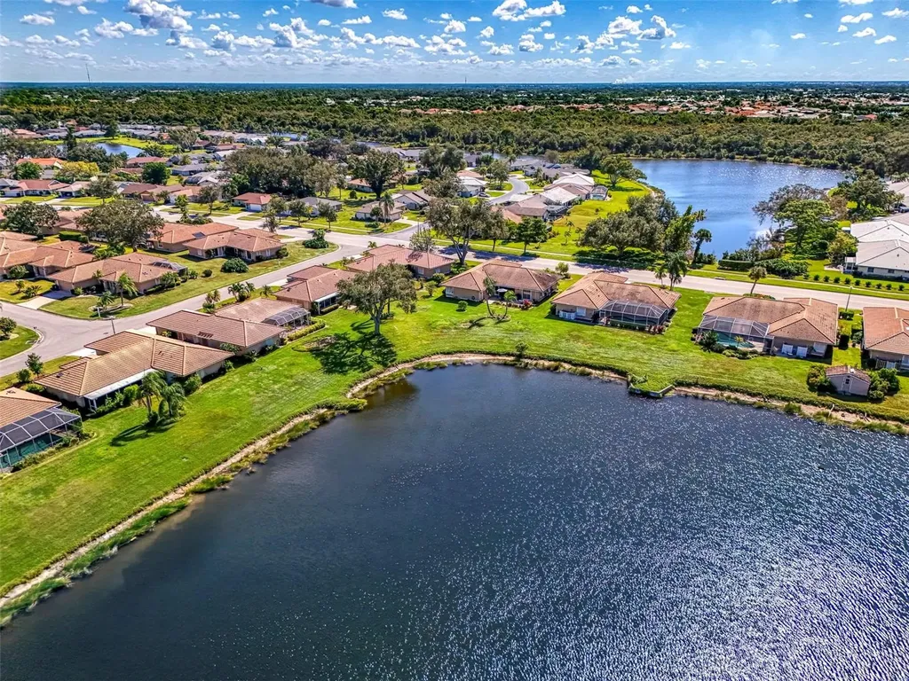 3168 E Village Drive Venice FL 34293