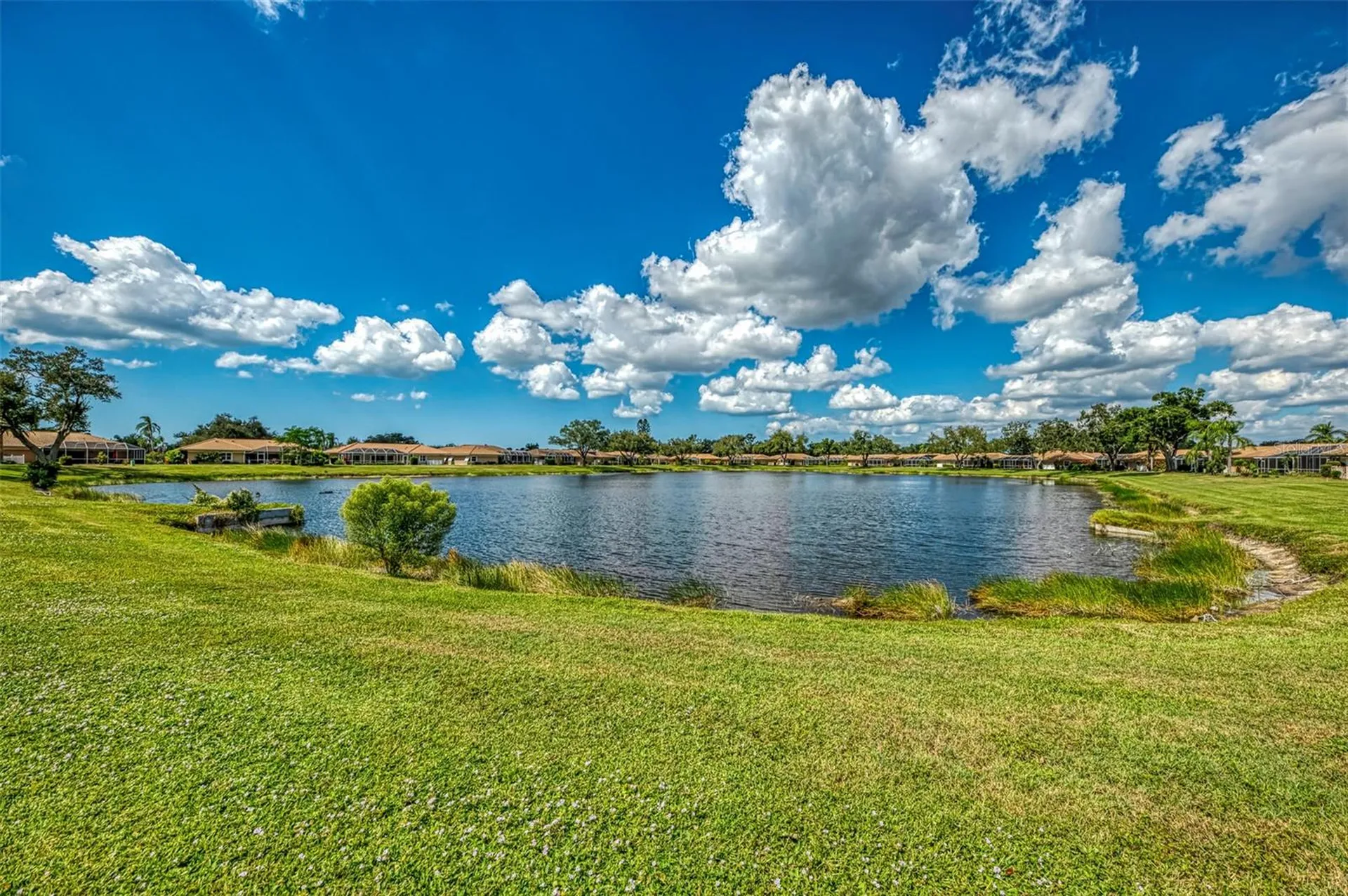 3168 E Village Drive Venice FL 34293