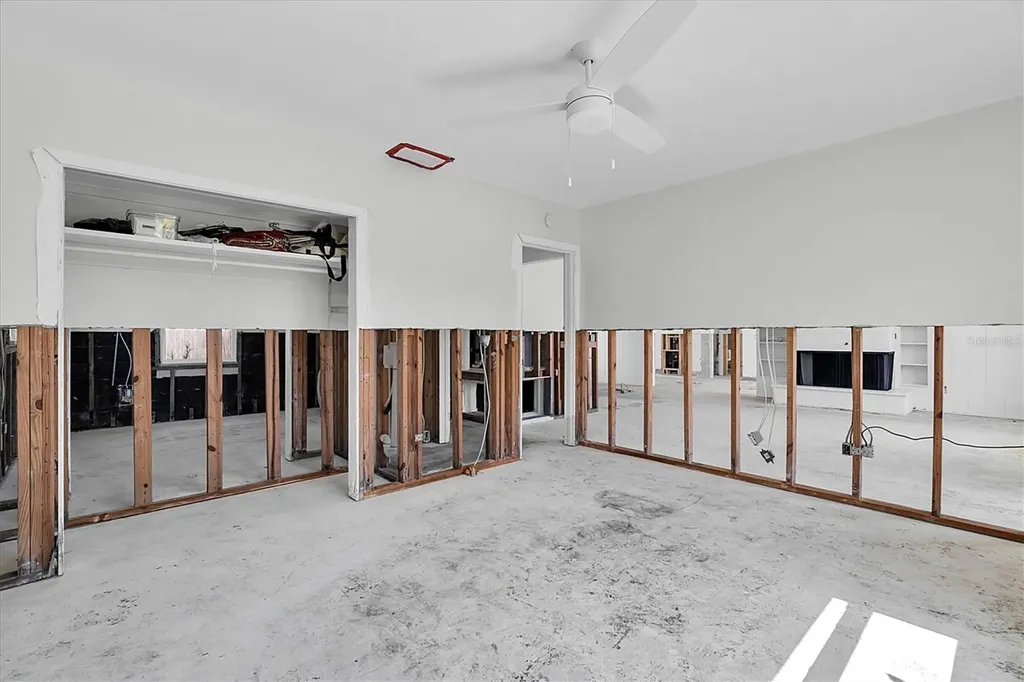 4811 Del Rio Way S Gulfport FL 33711